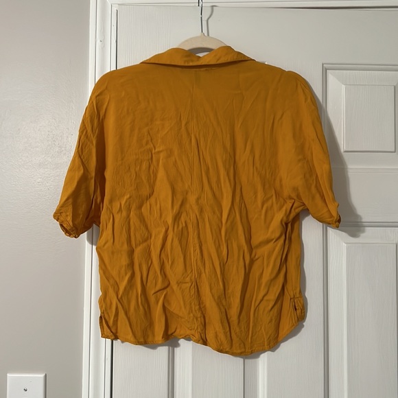 Yellow blouse - Picture 3 of 3